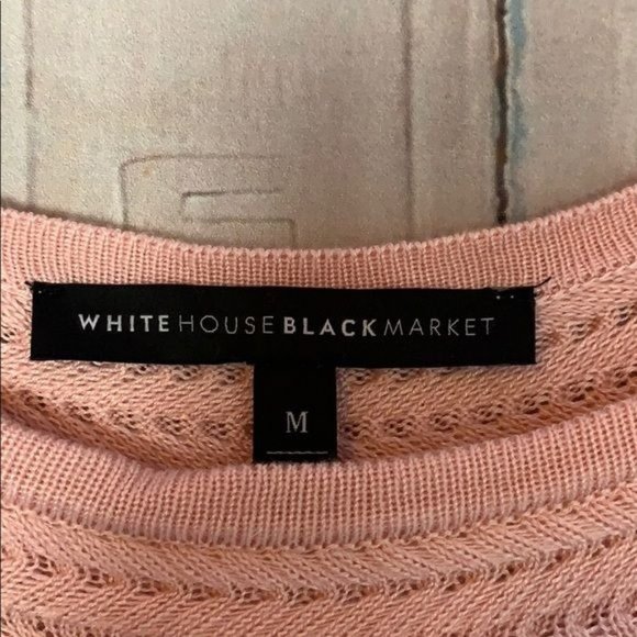 White House Black Market Medium Peach Knit sweater Round Neck Bottom Slits Rayon - Picture 4 of 9
